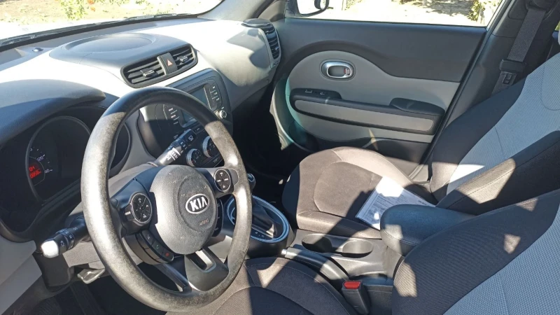 Kia Soul 1.6 , снимка 10 - Автомобили и джипове - 47680839