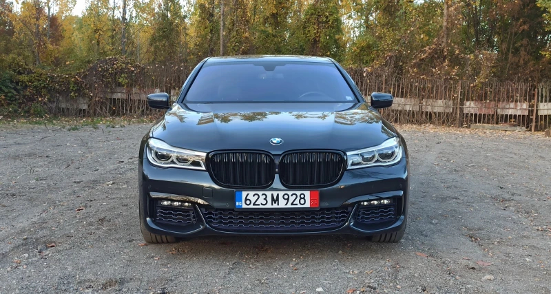 BMW 750 i xDrive M Carbon Core, снимка 2 - Автомобили и джипове - 47729464