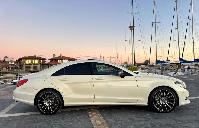 Mercedes-Benz CLS 350 CDI ///AMG Line 4MATIC * * БЯЛА ПЕРЛА* * , снимка 8 - Автомобили и джипове - 47884793