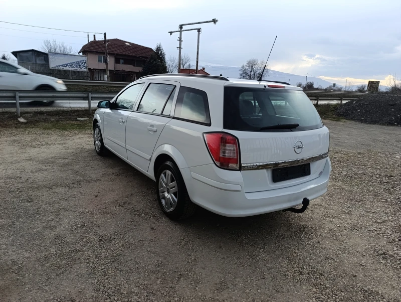 Opel Astra 1.6i-16v Газ-Бензин, снимка 5 - Автомобили и джипове - 49453145