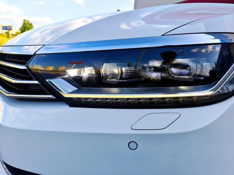 VW Passat 2.0 TDI Highline , снимка 7 - Автомобили и джипове - 51313200