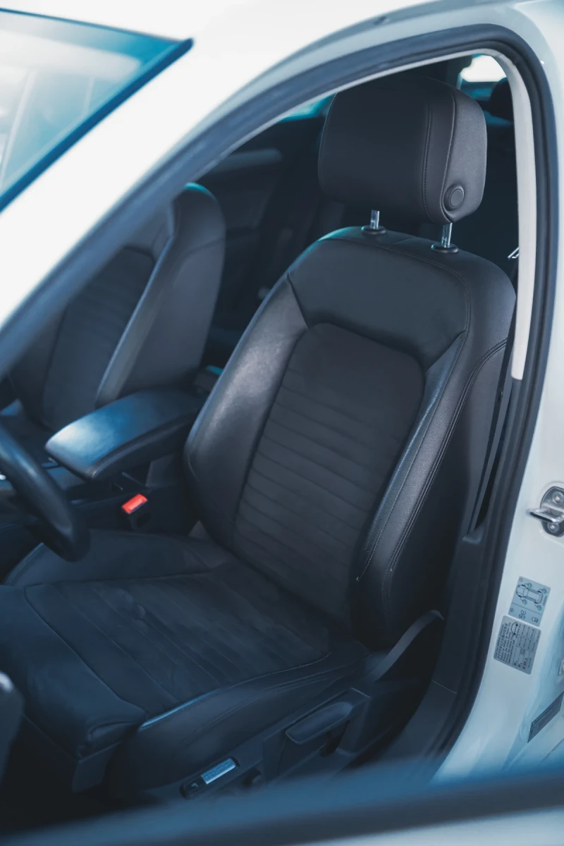 VW Passat 2.0 TDI Highline , снимка 10 - Автомобили и джипове - 51313200