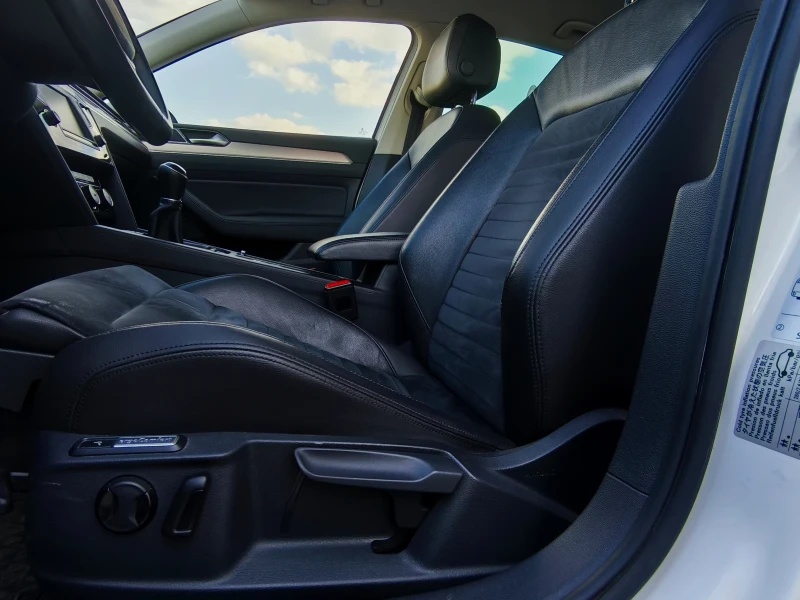 VW Passat 2.0 TDI Highline , снимка 16 - Автомобили и джипове - 51313200