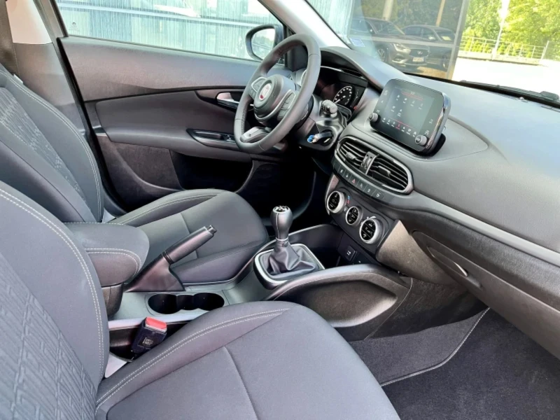 Fiat Tipo 16000км, снимка 5 - Автомобили и джипове - 52901425