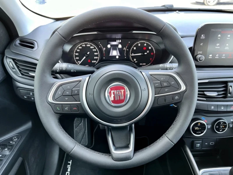 Fiat Tipo 16000км, снимка 4 - Автомобили и джипове - 52901425