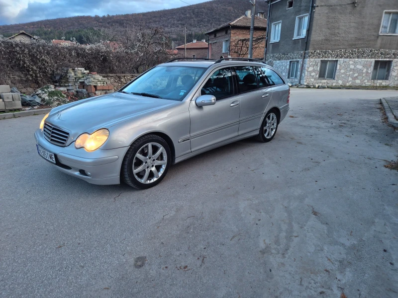 Mercedes-Benz C 320, снимка 4 - Автомобили и джипове - 52967241