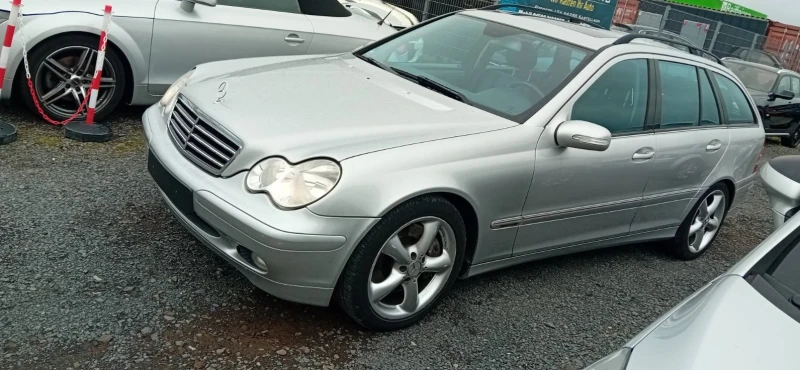 Mercedes-Benz C 320, снимка 12 - Автомобили и джипове - 52967241