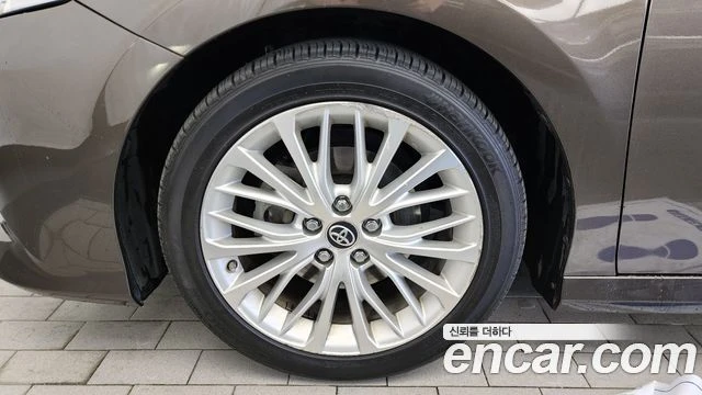 Toyota Camry, снимка 5 - Автомобили и джипове - 55983940