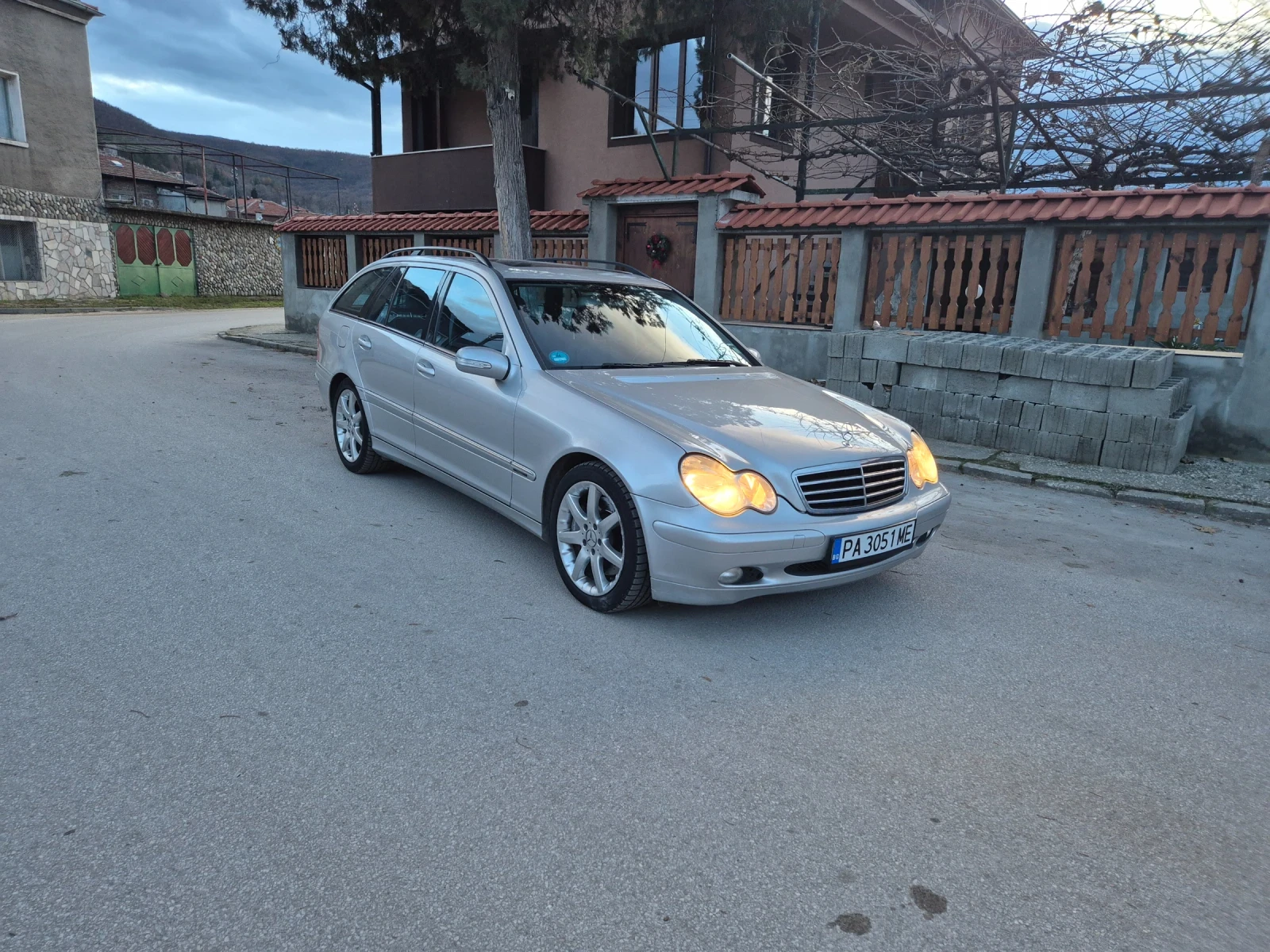 Mercedes-Benz C 320, снимка 1