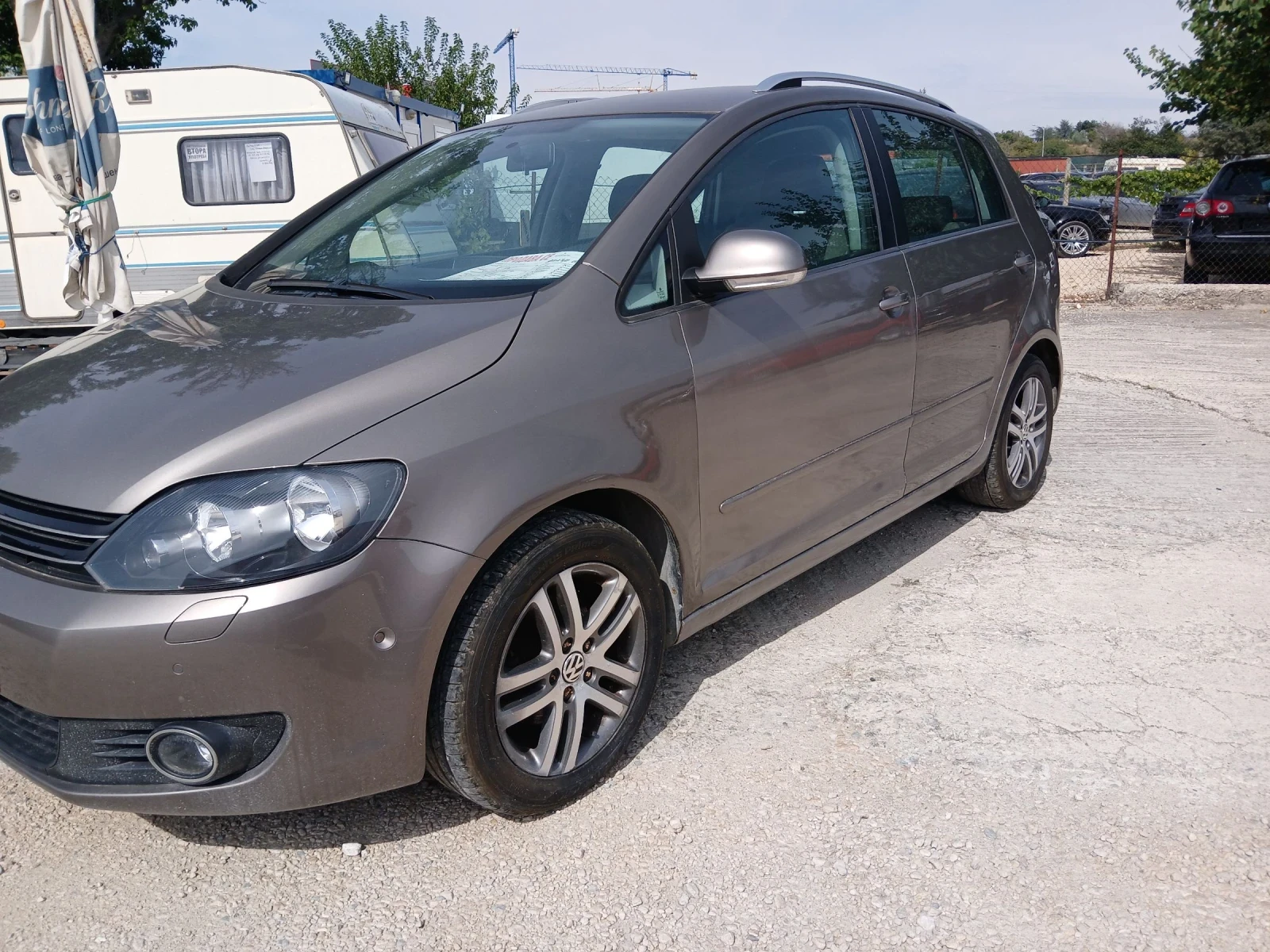 VW Golf Plus 1.6, снимка 2 - Автомобили и джипове - 37183431