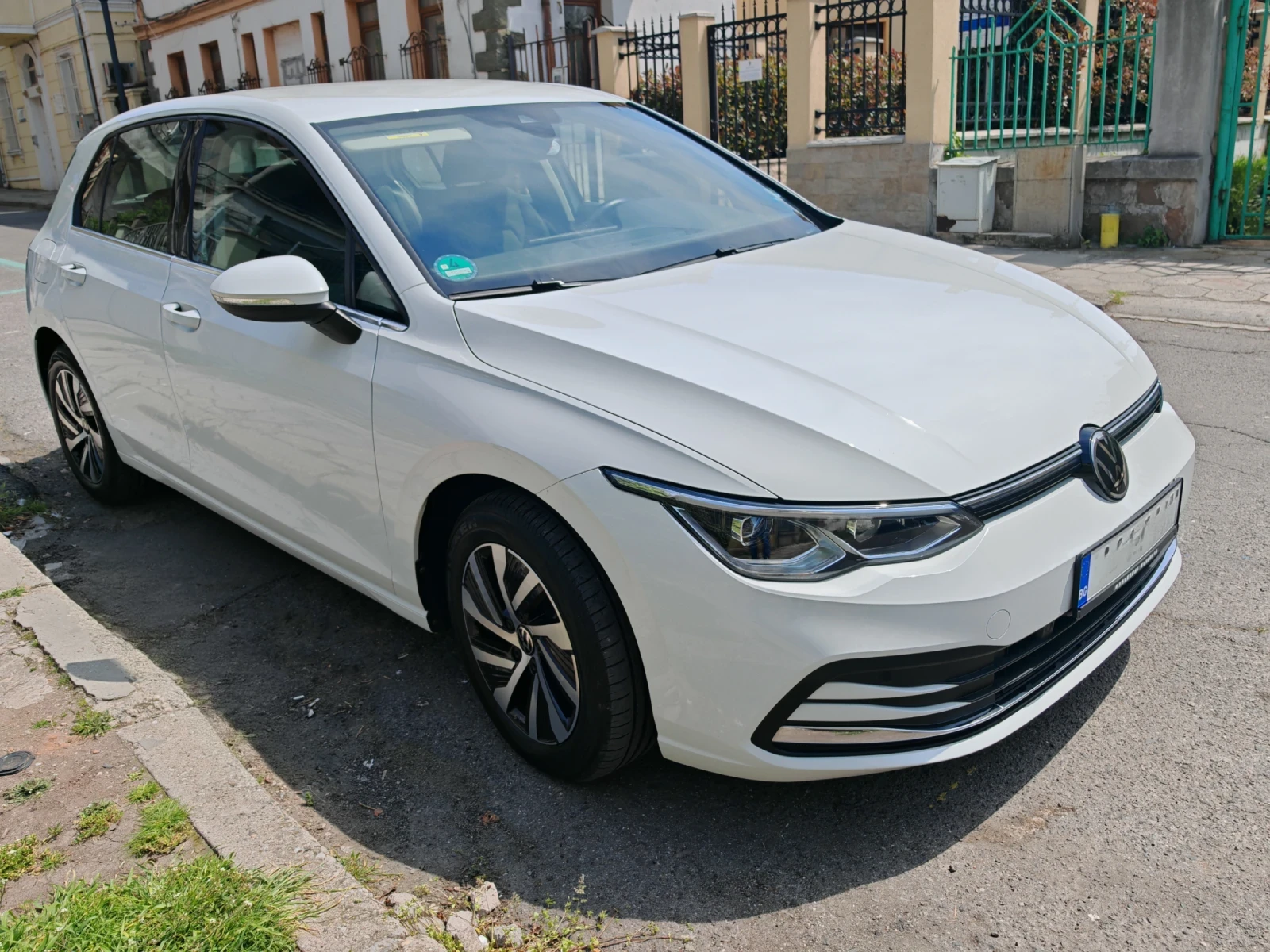 VW Golf eHybrid Style* ДДС* IQ LED* Memory* Massage - изображение 2