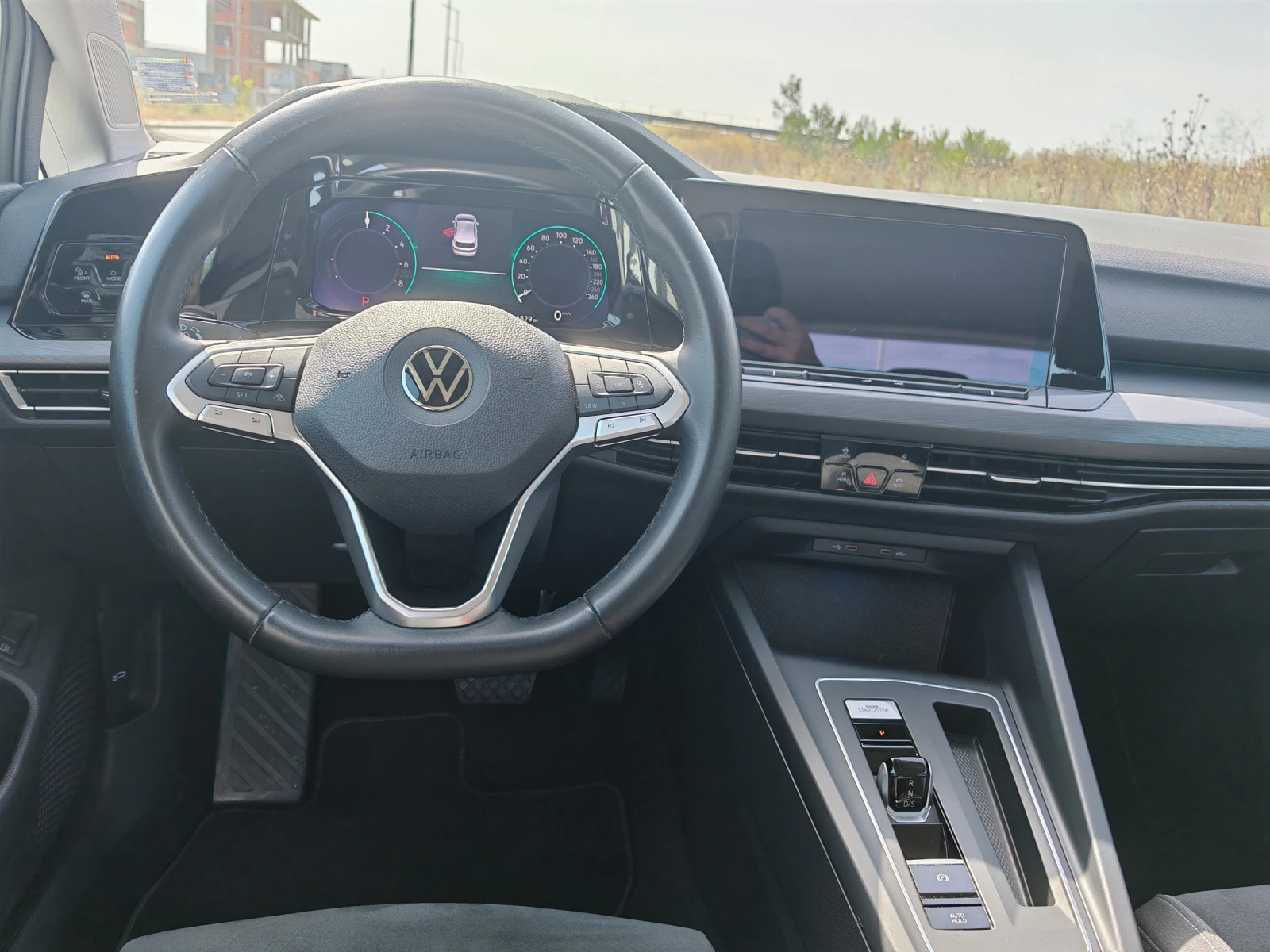 VW Golf eHybrid Style* ДДС* IQ LED* Memory* Massage - изображение 9