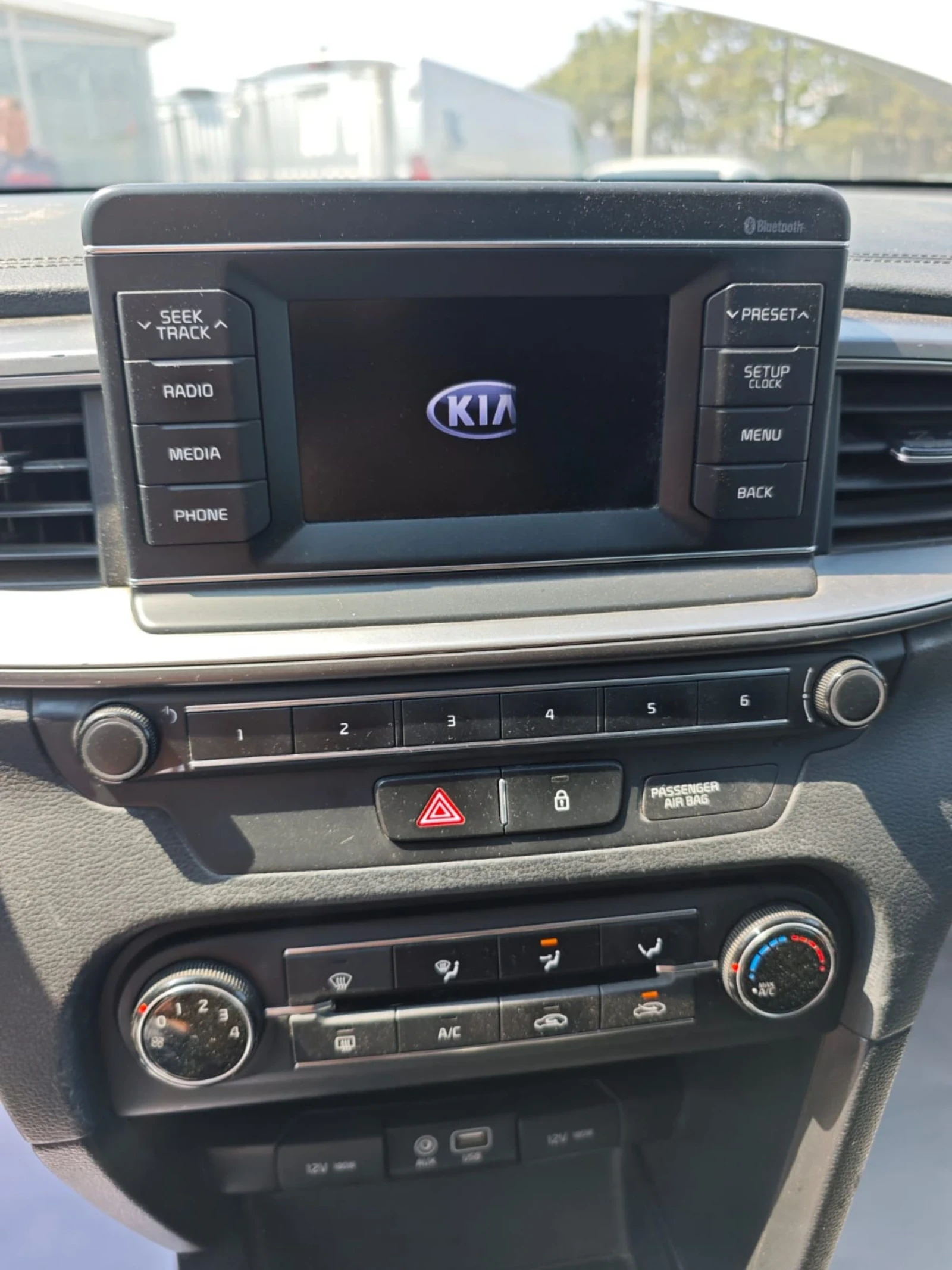 Kia Ceed 1.6CRDI* ТОП ЦЕНА* НАЛИЧНА В  РУСЕ* *  - изображение 9