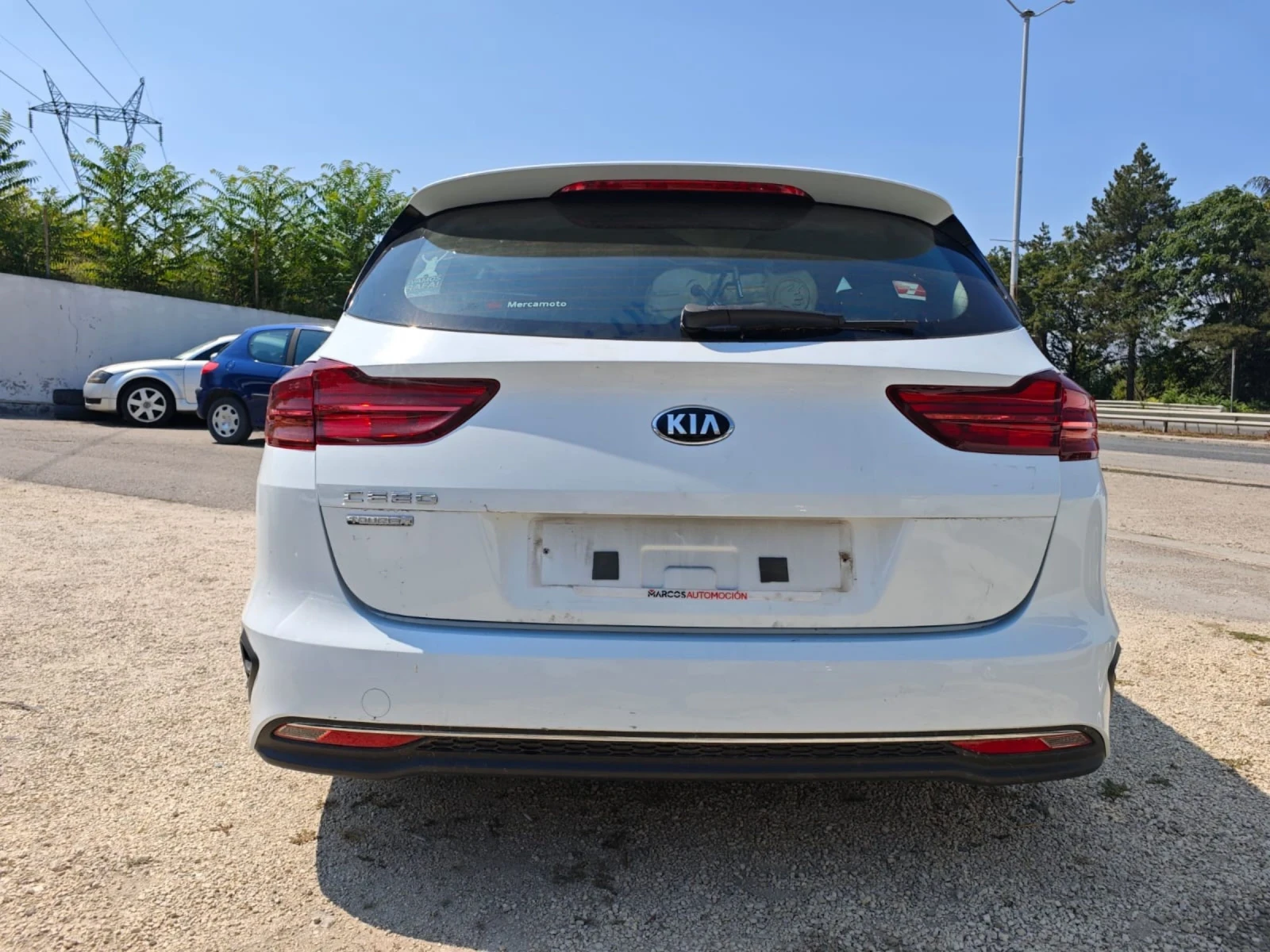 Kia Ceed 1.6CRDI* ТОП ЦЕНА* НАЛИЧНА В  РУСЕ* *  - изображение 3