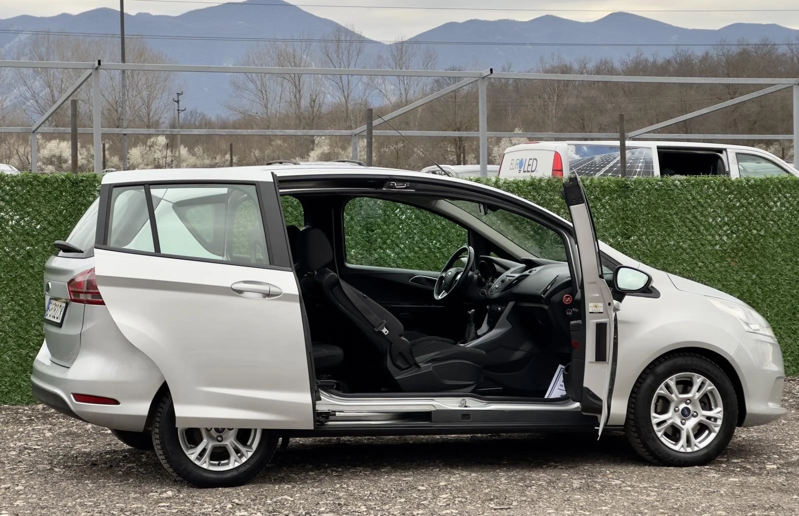 Ford B-Max 1.5TDCI 68 ХИЛ КМ - изображение 8