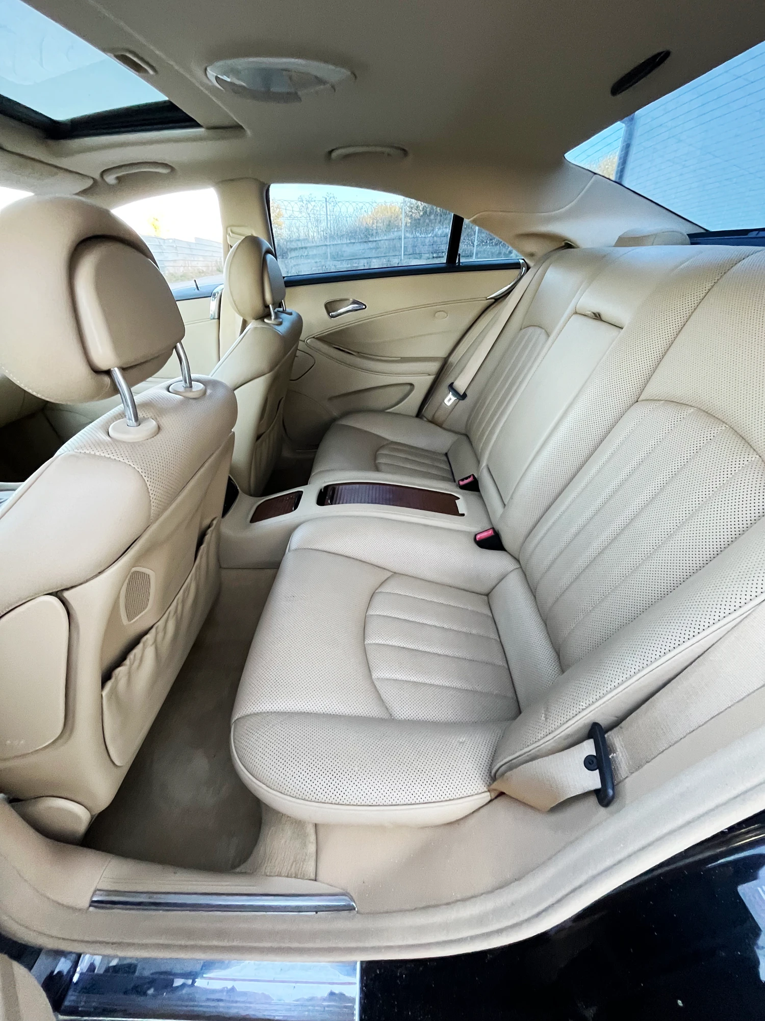 Mercedes-Benz CLS 500 AMG Pack, 550 - 5.5 V8 | Mobile.bg   11