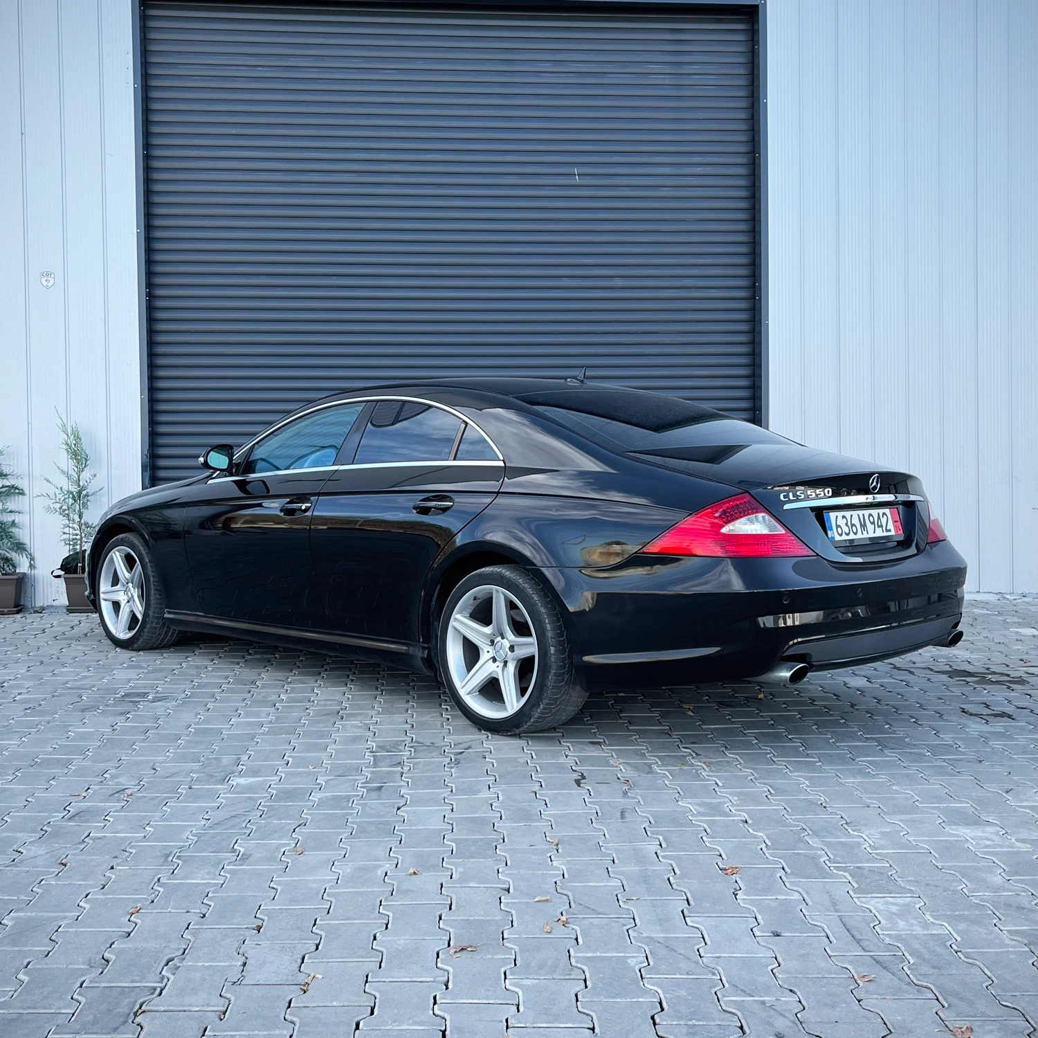 Mercedes-Benz CLS 500 AMG Pack, 550 - 5.5 V8 - изображение 5