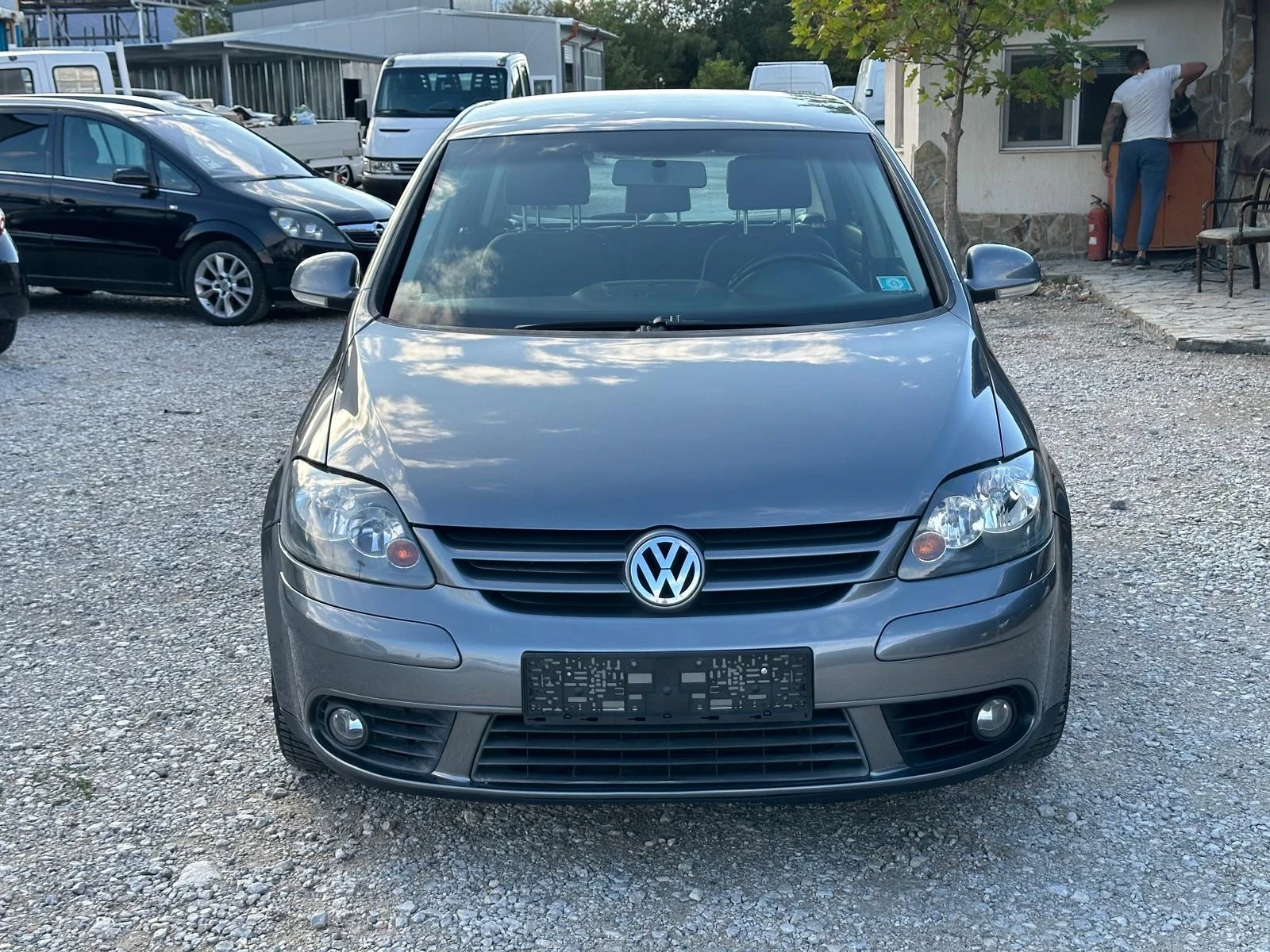 VW Golf Plus 1.6i/116кс - изображение 2