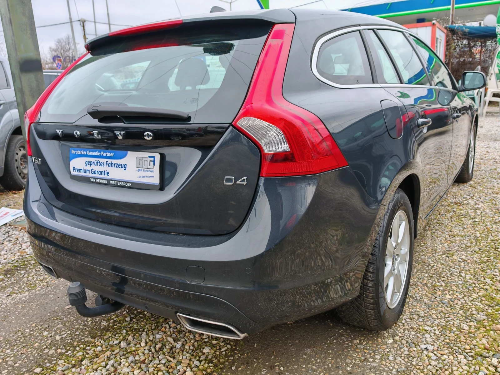 Volvo V60 D4 181k.ТОП СЪСТОЯНИЕ СЕРВИЗНА КНИЖКА  - изображение 4