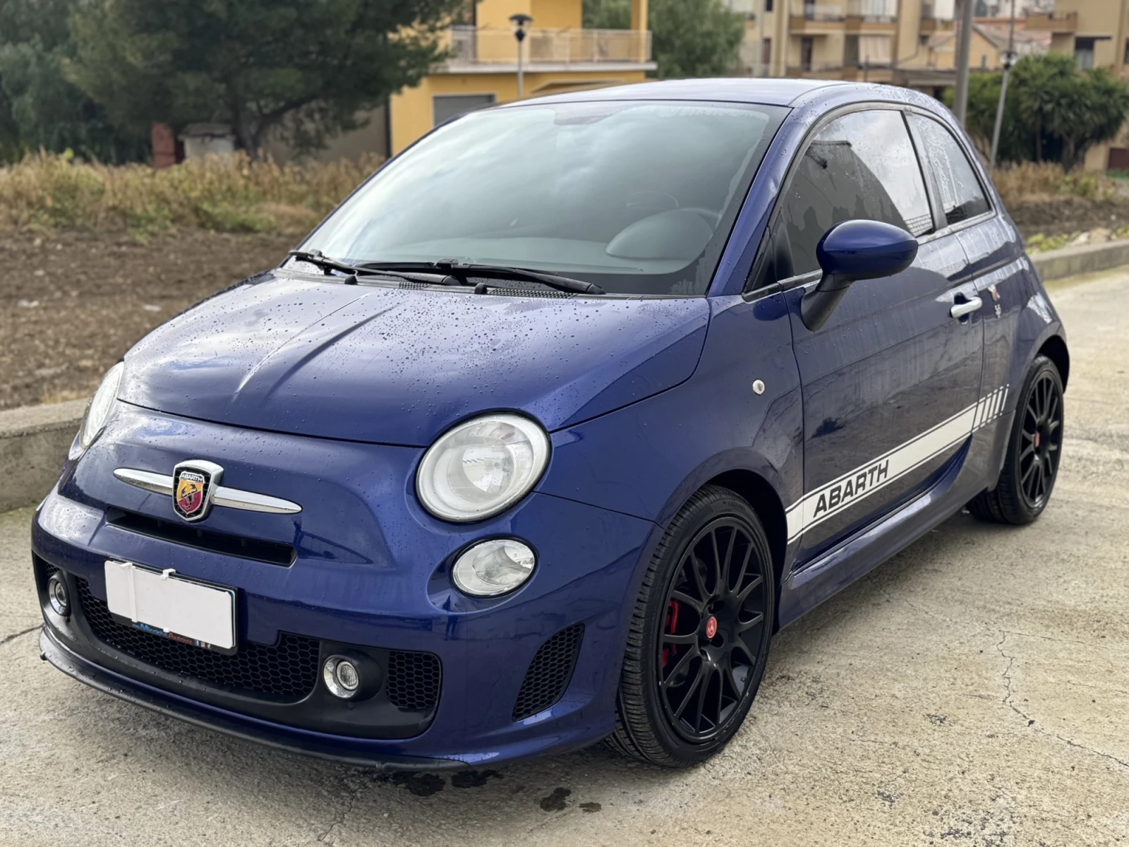 Fiat 500 Abarth 595 1.4 T-jet Yamaha Monster - изображение 3