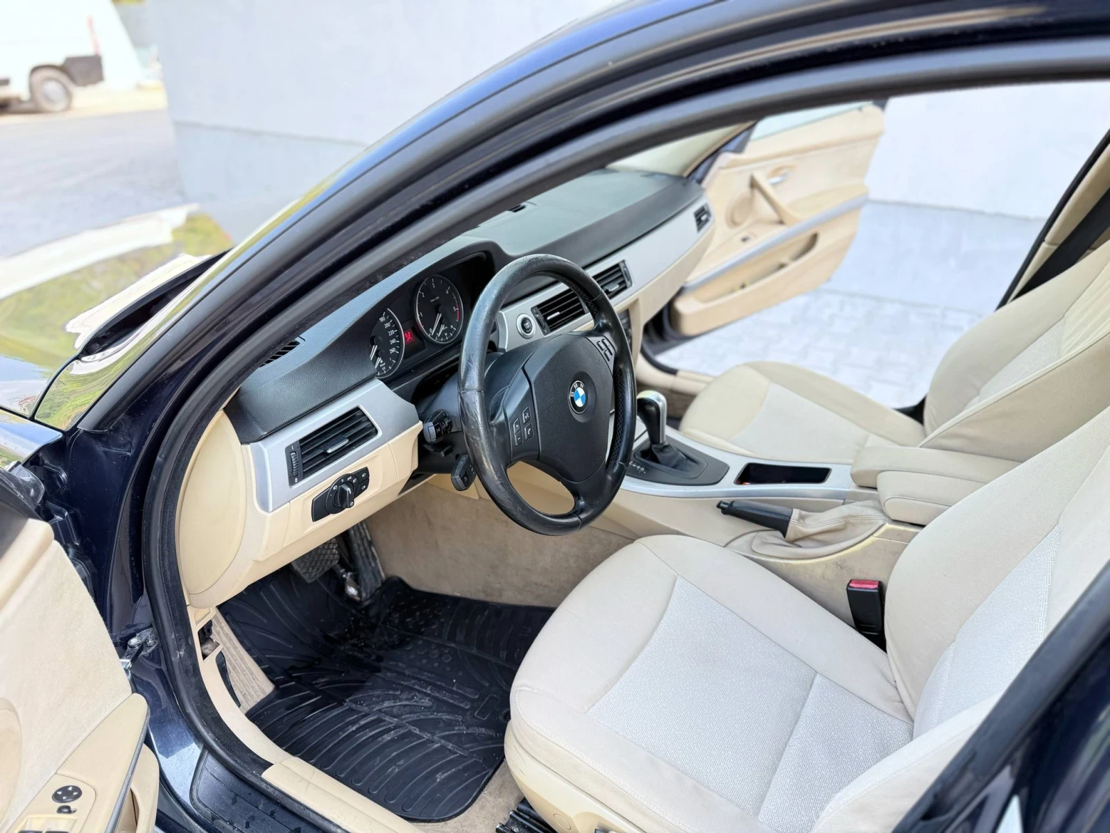 BMW 320 * АВТОМАТ* КСЕНОН* ТОП ЦЕНА*  - изображение 4