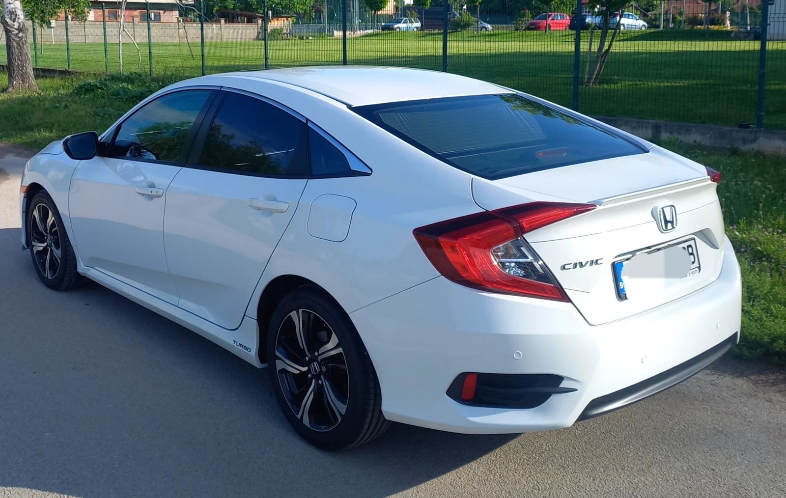 Honda Civic 1, 5 Turbo - изображение 3