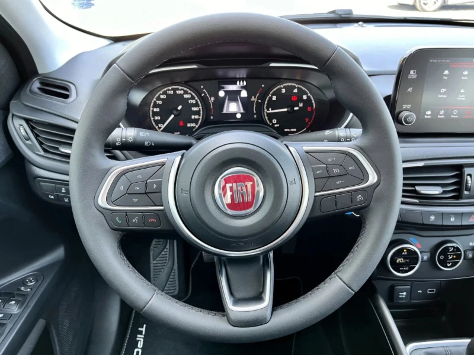 Fiat Tipo 16000км - изображение 4