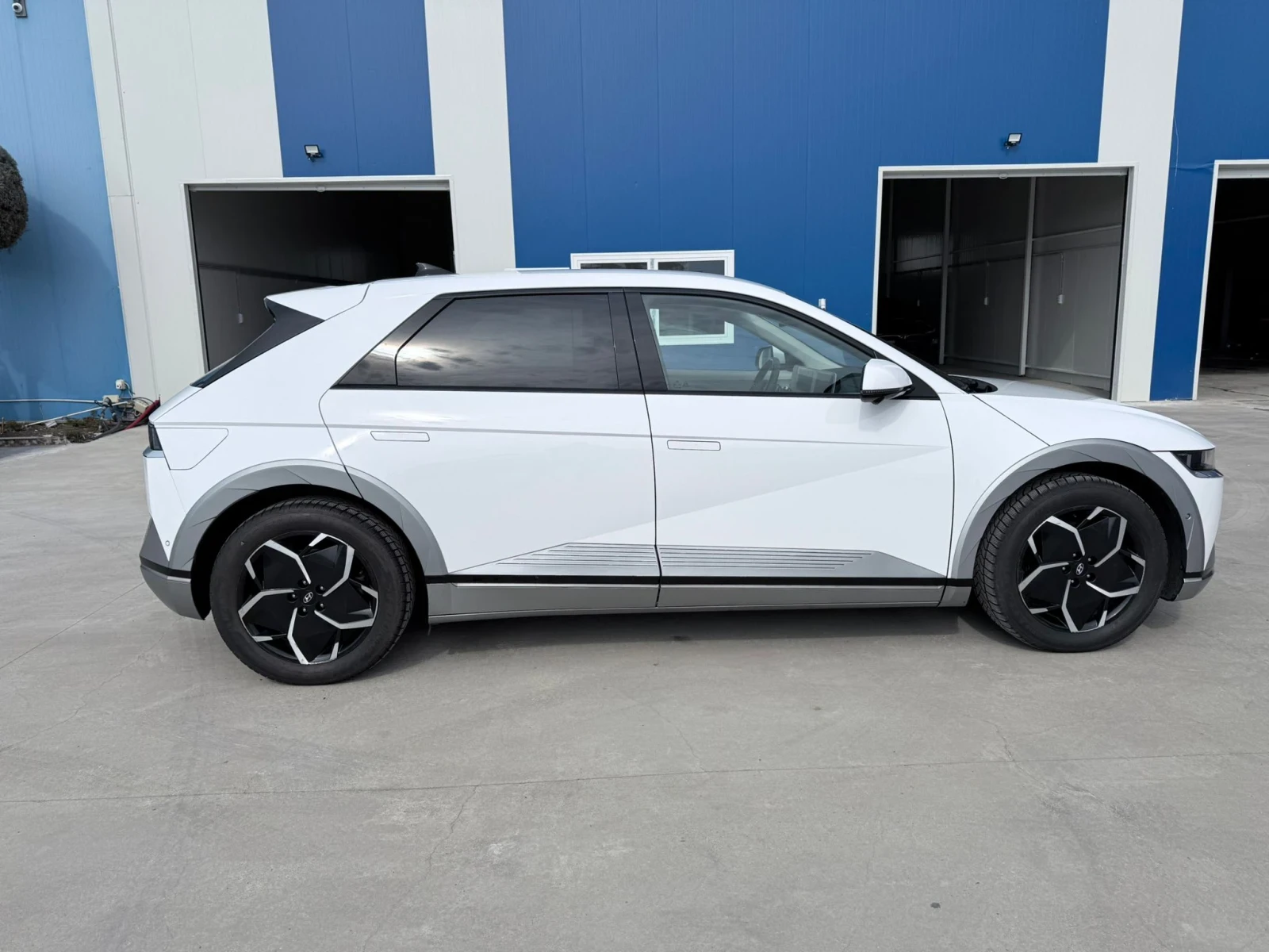 Hyundai Ioniq 5, снимка 5 - Автомобили и джипове - 53735474