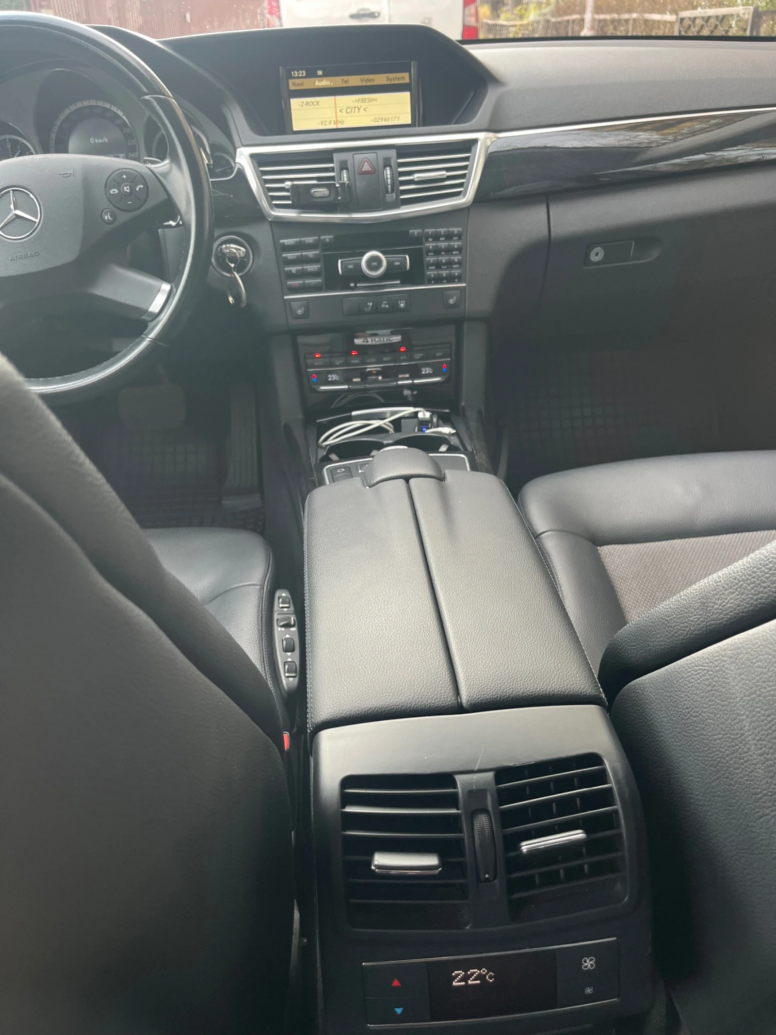 Mercedes-Benz E 350, снимка 7 - Автомобили и джипове - 54745494
