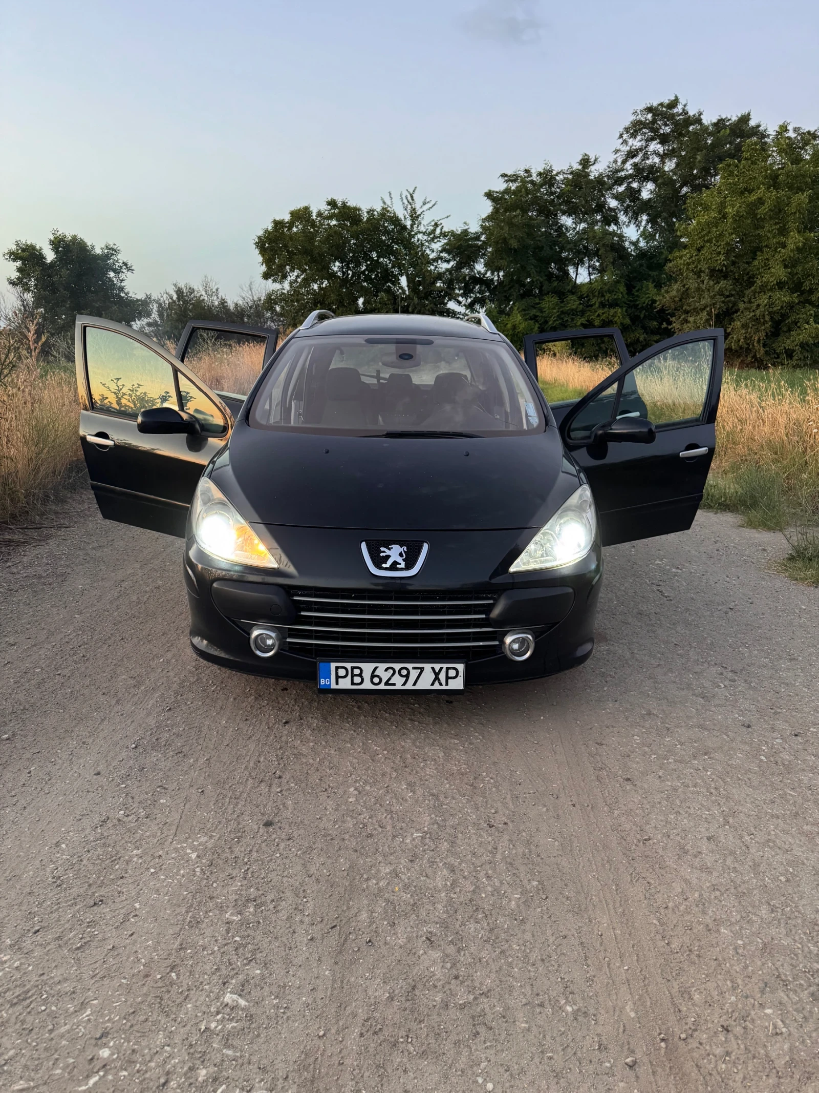 Peugeot 307 2.0HDI 307SW, снимка 17 - Автомобили и джипове - 55131050