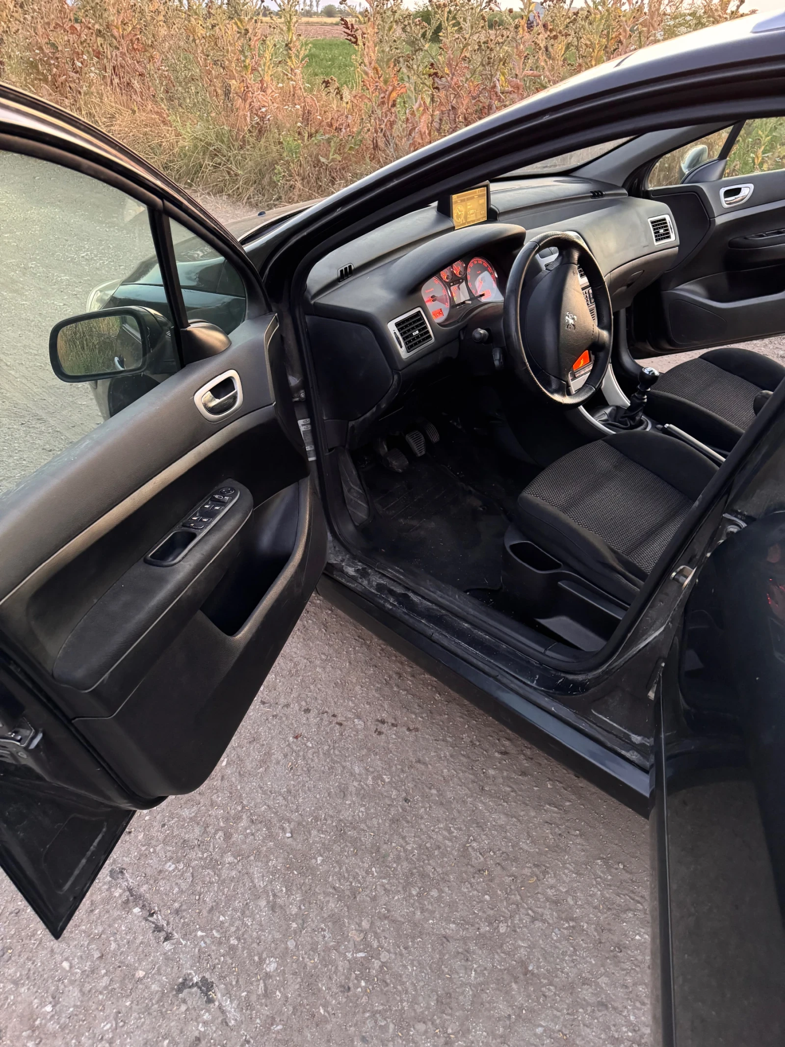 Peugeot 307 2.0HDI 307SW, снимка 16 - Автомобили и джипове - 55131050
