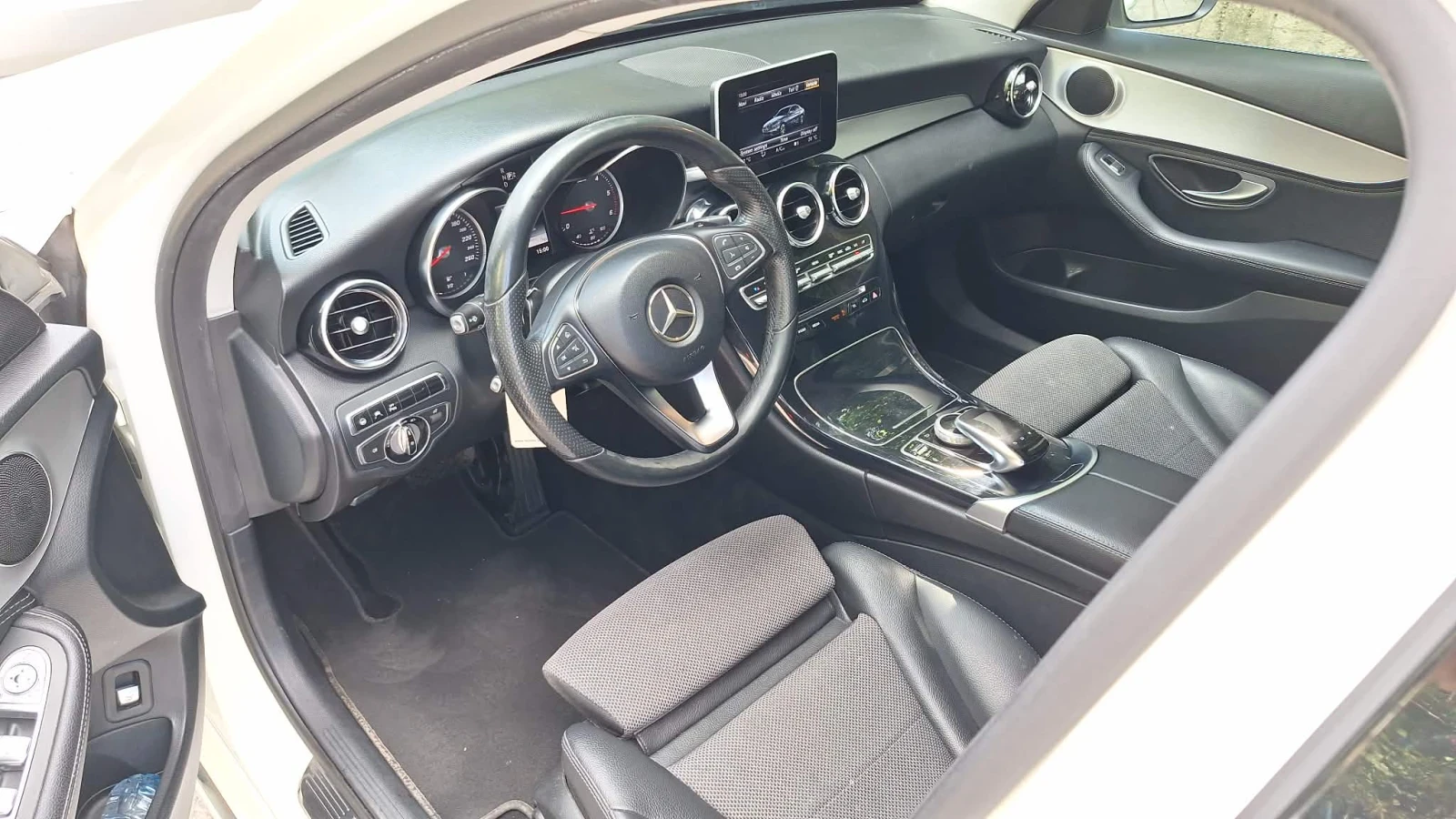 Mercedes-Benz C 220 2.2 Distronic, снимка 13 - Автомобили и джипове - 55163303