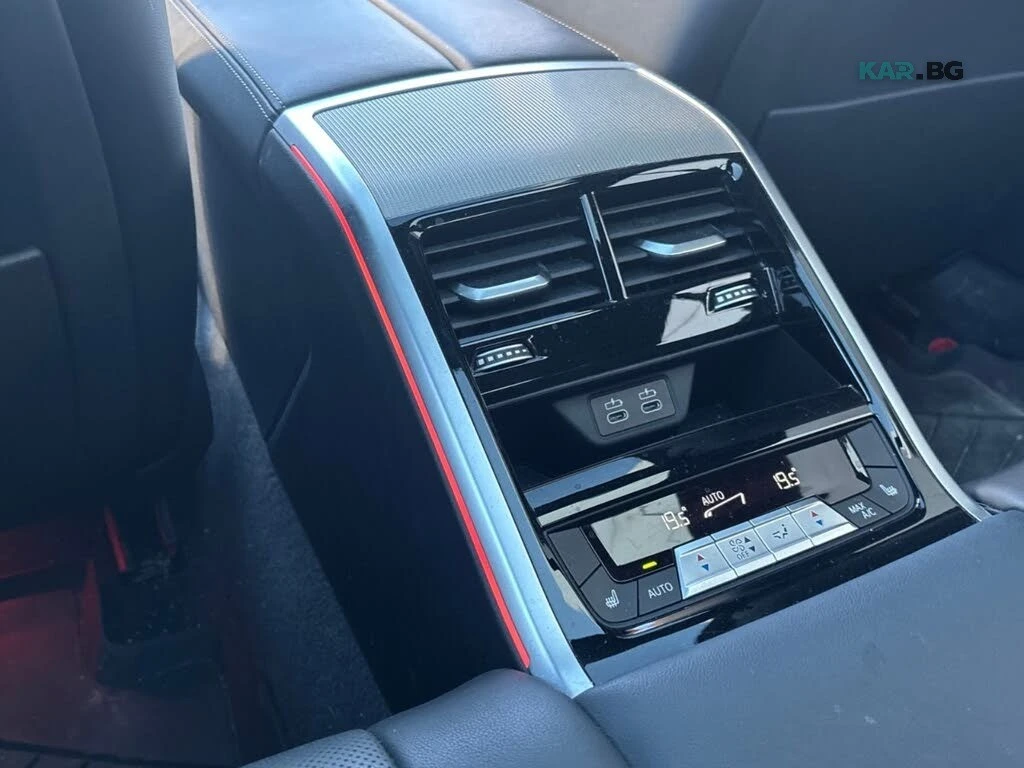 BMW 850 M850i xDrive* AвтоКредит* (ЦЕНА ДО БГ), снимка 13 - Автомобили и джипове - 55254209