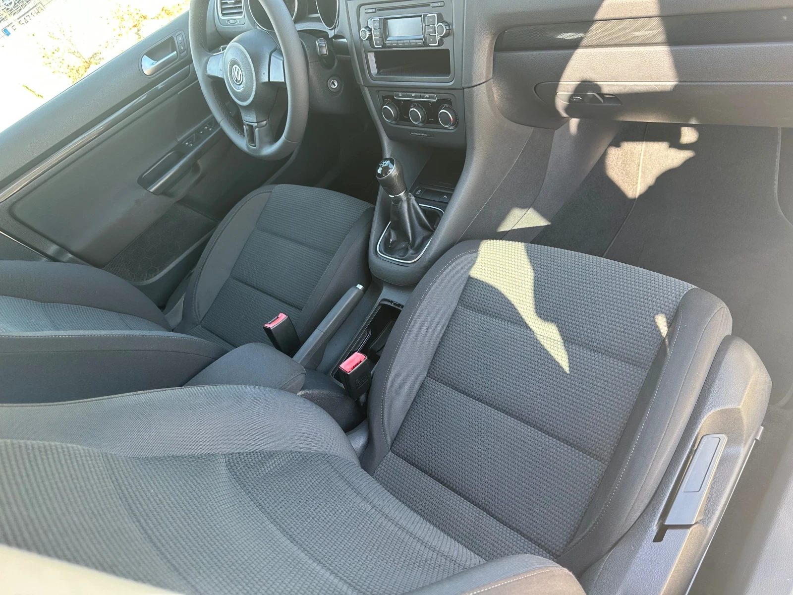 VW Golf 1.6TDi  HIGHLINE EURO5B, снимка 9 - Автомобили и джипове - 55258106