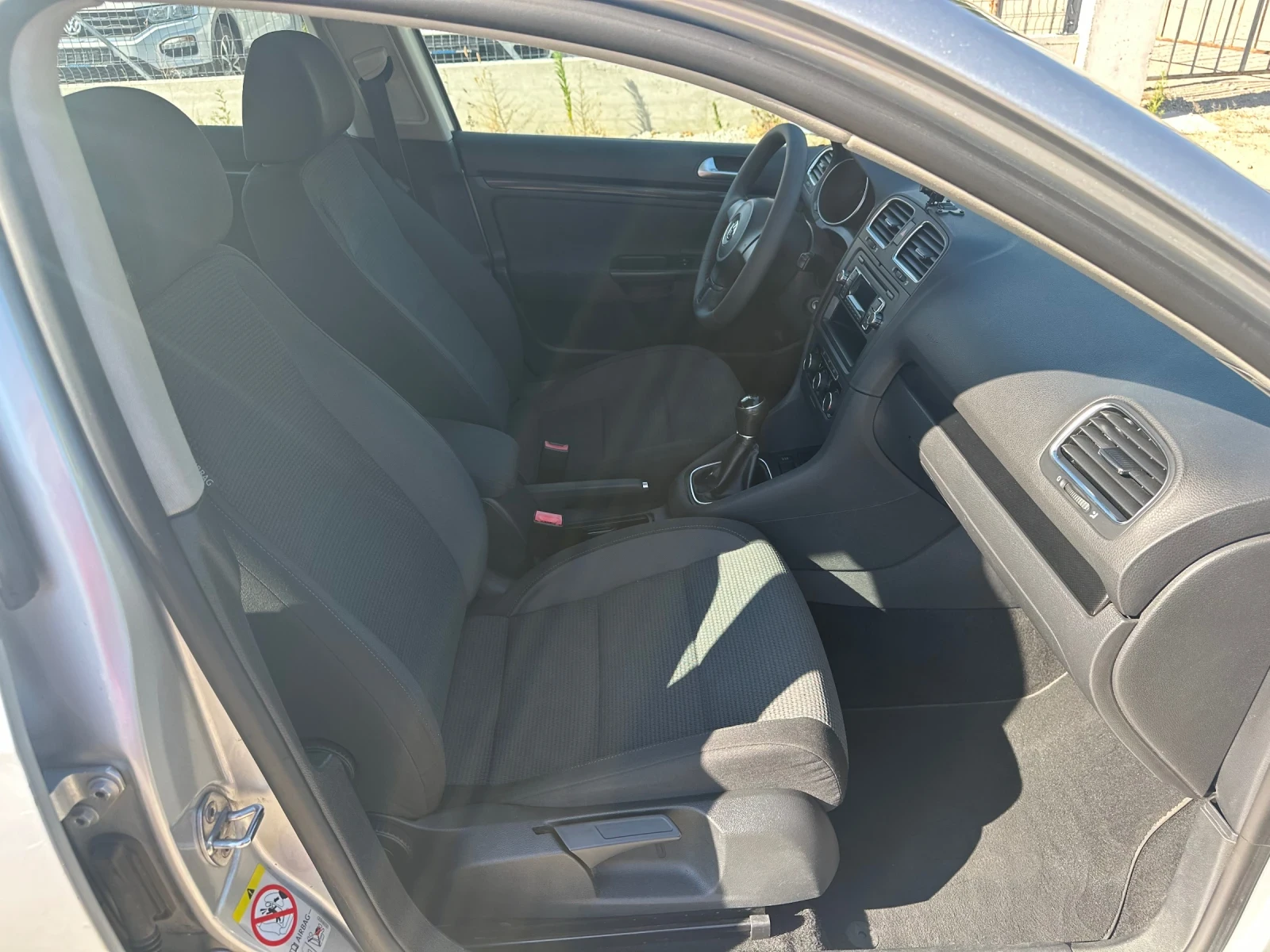 VW Golf 1.6TDi  HIGHLINE EURO5B, снимка 8 - Автомобили и джипове - 55258106