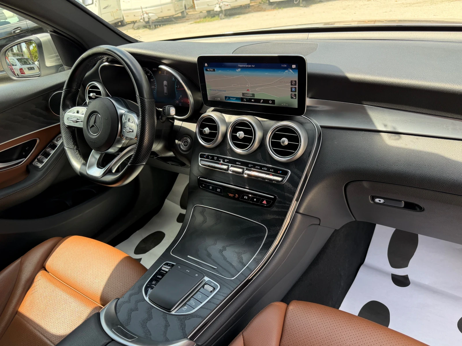Mercedes-Benz GLC 200 4Matic/AMG PACK, снимка 16 - Автомобили и джипове - 55414328