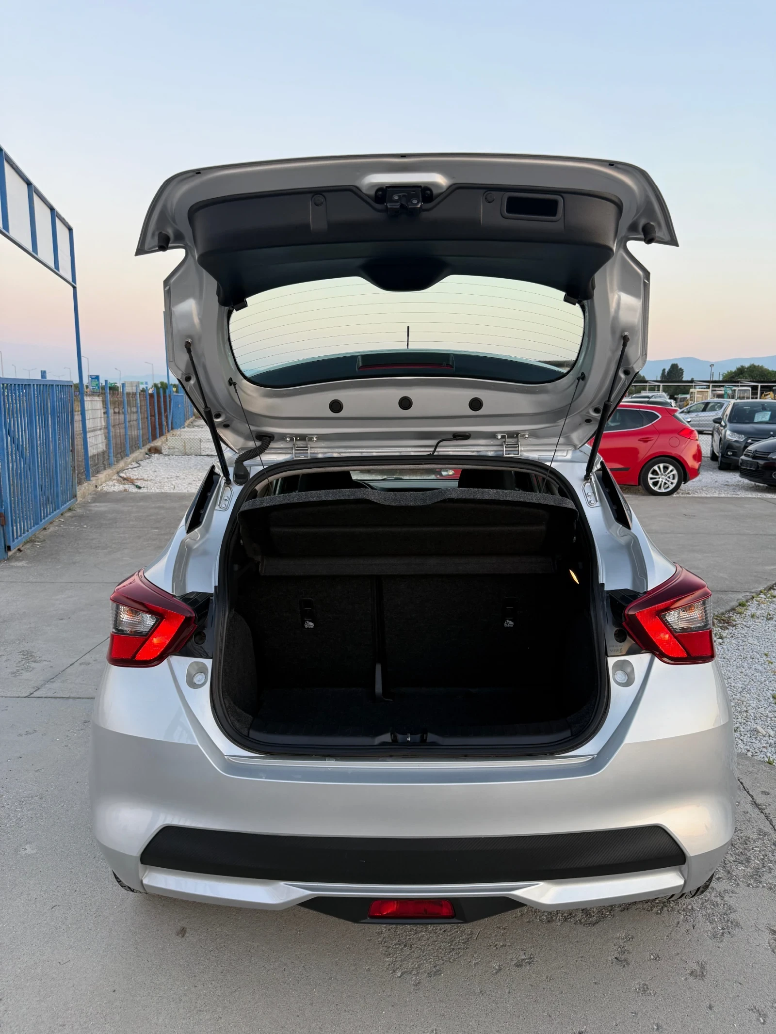 Nissan Micra 1.5 dCI Acenta, снимка 15 - Автомобили и джипове - 55650580