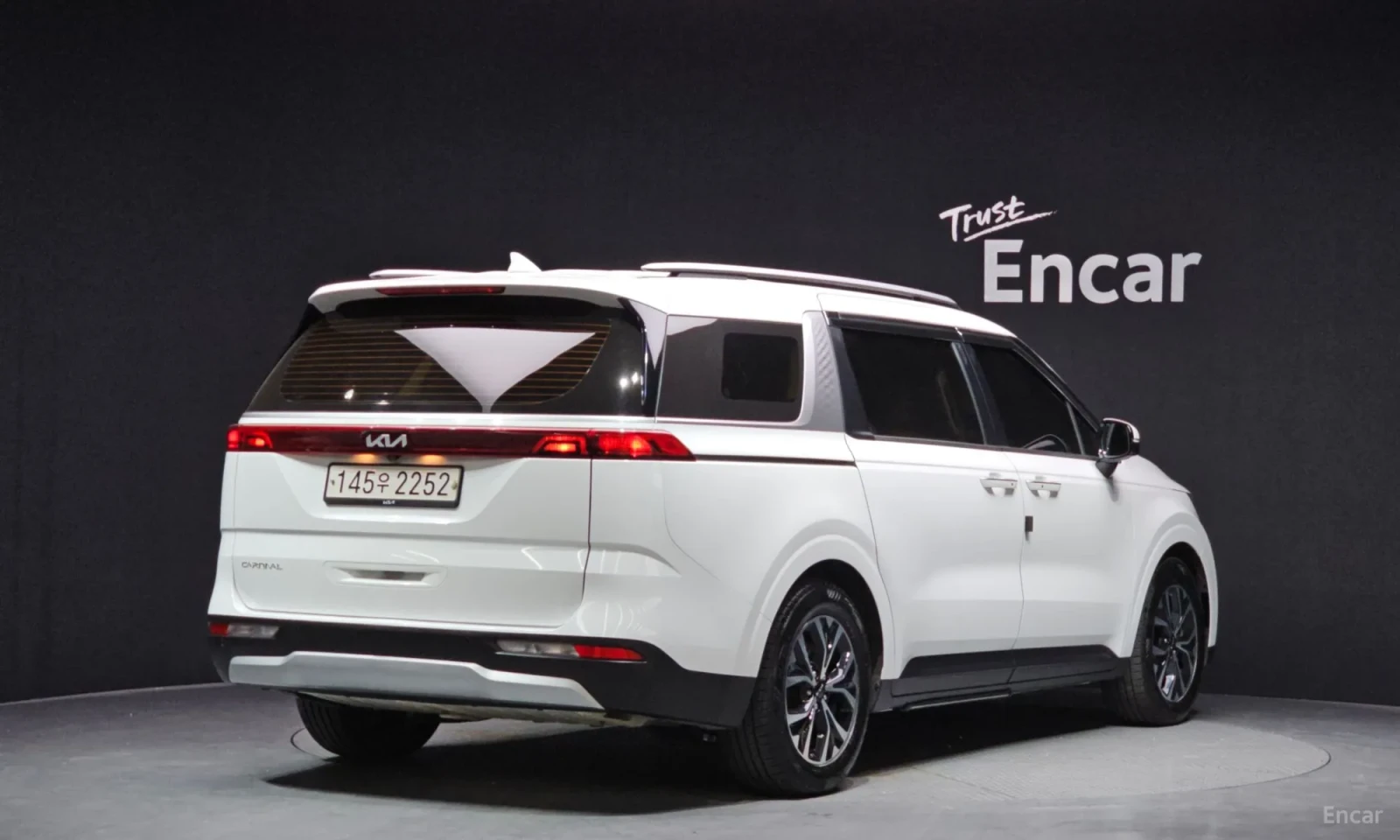 Kia Carnival 3.5 ���� �� ���\��� ���� �� ����� | Mobile.bg � ����������� 2
