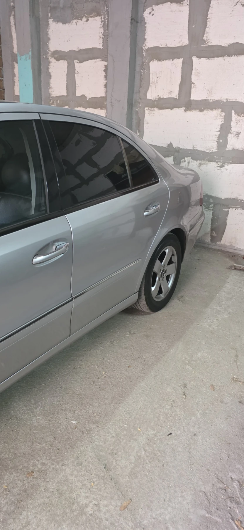 Mercedes-Benz E 220 W211 Elegance, снимка 12 - Автомобили и джипове - 56474380