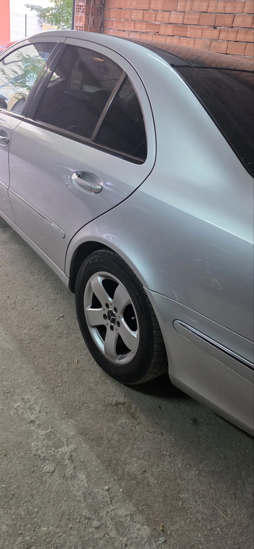 Mercedes-Benz E 220 W211 Elegance, снимка 14 - Автомобили и джипове - 56474380