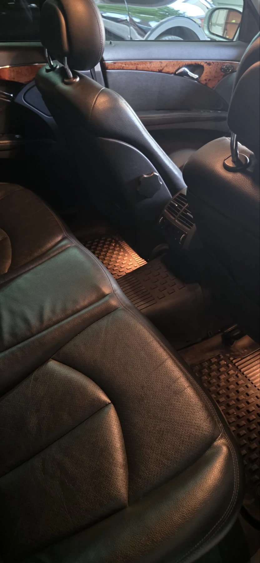 Mercedes-Benz E 220 W211 Elegance, снимка 11 - Автомобили и джипове - 56474380
