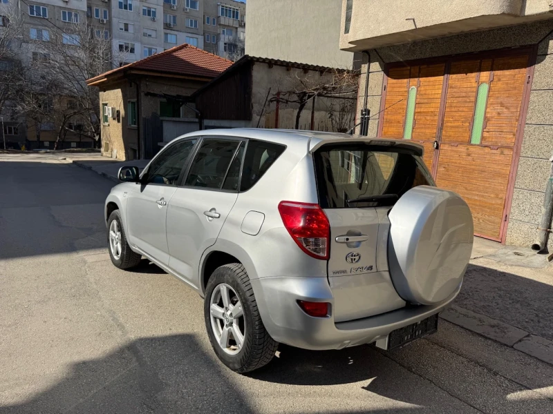 Toyota Rav4 2.2D4D 136к.с./Безключово, снимка 3 - Автомобили и джипове - 49377308