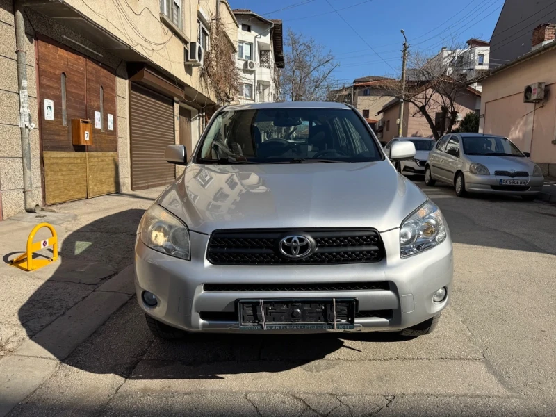 Toyota Rav4 2.2D4D 136к.с./Безключово, снимка 8 - Автомобили и джипове - 49377308