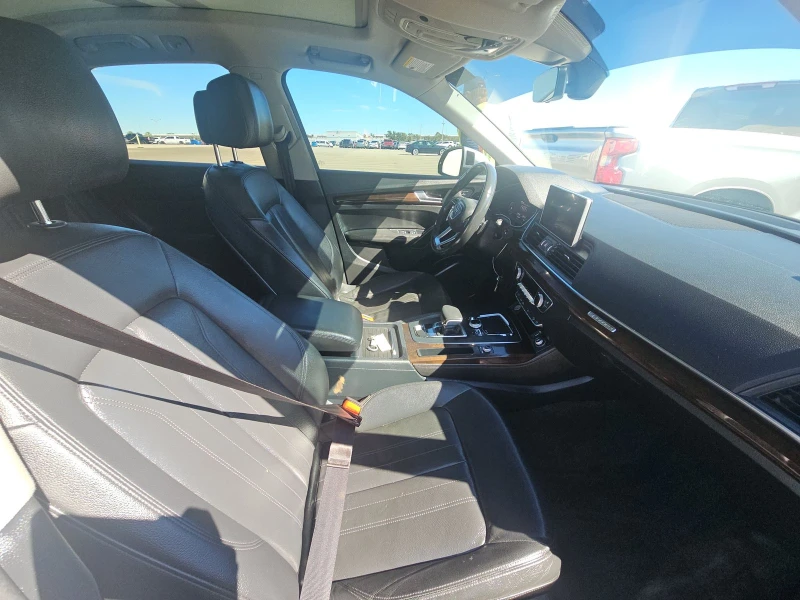 Audi Q5 2.0T* PREMIUM* PLUS* MATRIX* ДИГИТАЛНО* ТАБЛО* 360, снимка 12 - Автомобили и джипове - 52699523