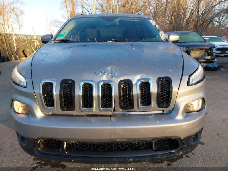 Jeep Cherokee 2.4l Latitude, снимка 6 - Автомобили и джипове - 53466638