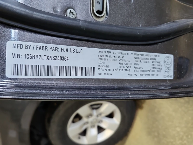 Dodge RAM 1500 SLT| 5.7L HEMI V8| CARFAX| | , снимка 16 - Автомобили и джипове - 53493184