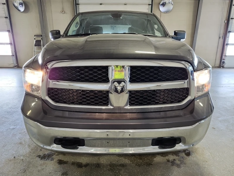 Dodge RAM 1500 SLT| 5.7L HEMI V8| CARFAX| | , снимка 5 - Автомобили и джипове - 53493184