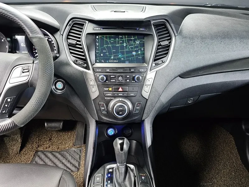 Hyundai Santa fe 2.0, снимка 13 - Автомобили и джипове - 54872313