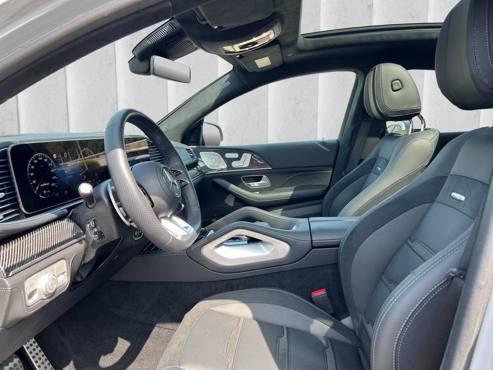 Mercedes-Benz GLE 63 S AMG /4-MATIC/COUPE/CARBON/BURM/PANO/HEAD UP/360/ - изображение 7