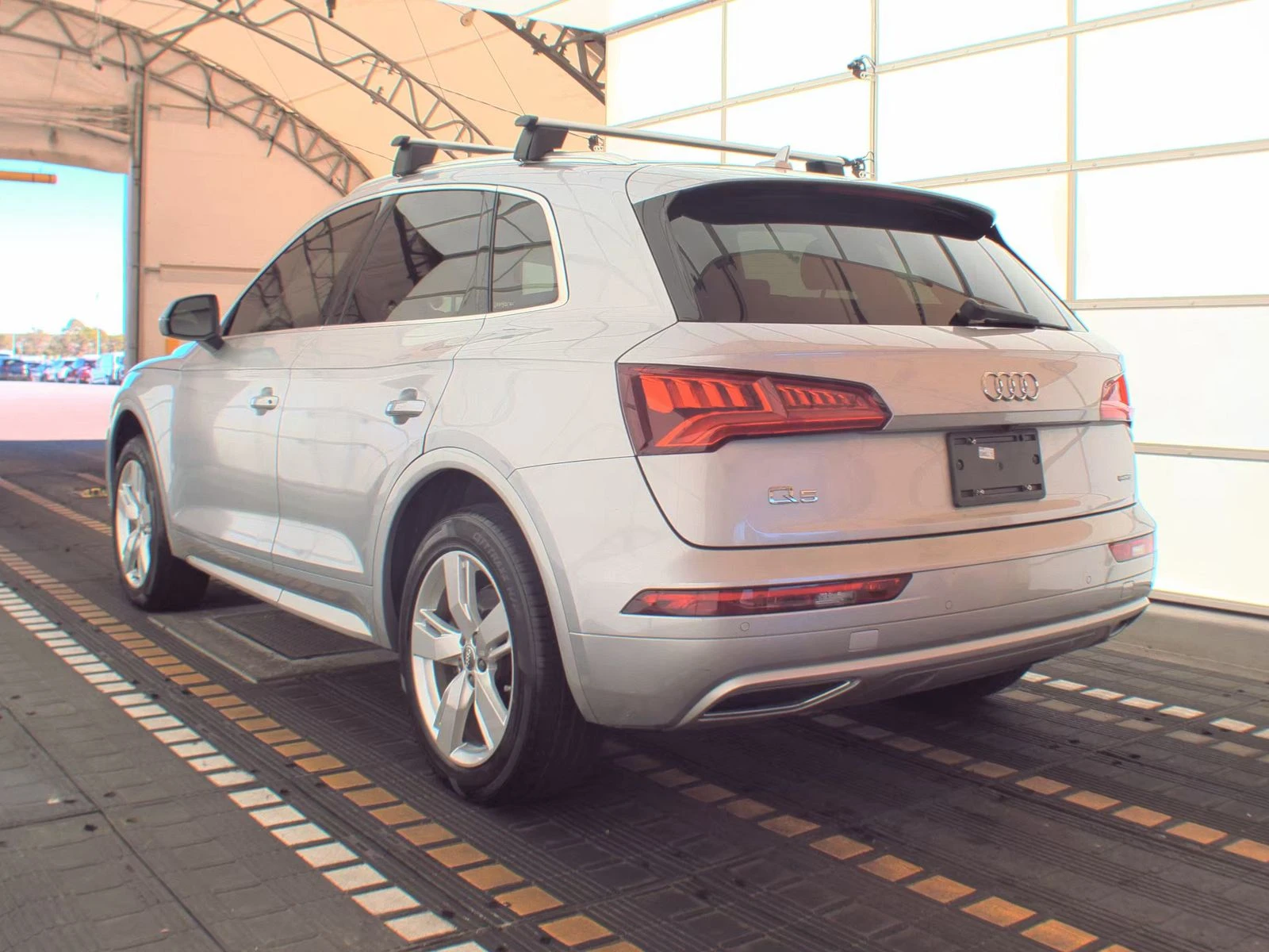 Audi Q5 2.0T* PREMIUM* PLUS* MATRIX* * * 360 | Mobile.bg   4